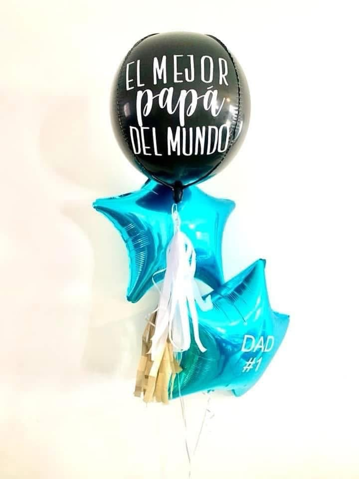 Arreglo del Día del Padre con globo negro y estrellas metálicas azules